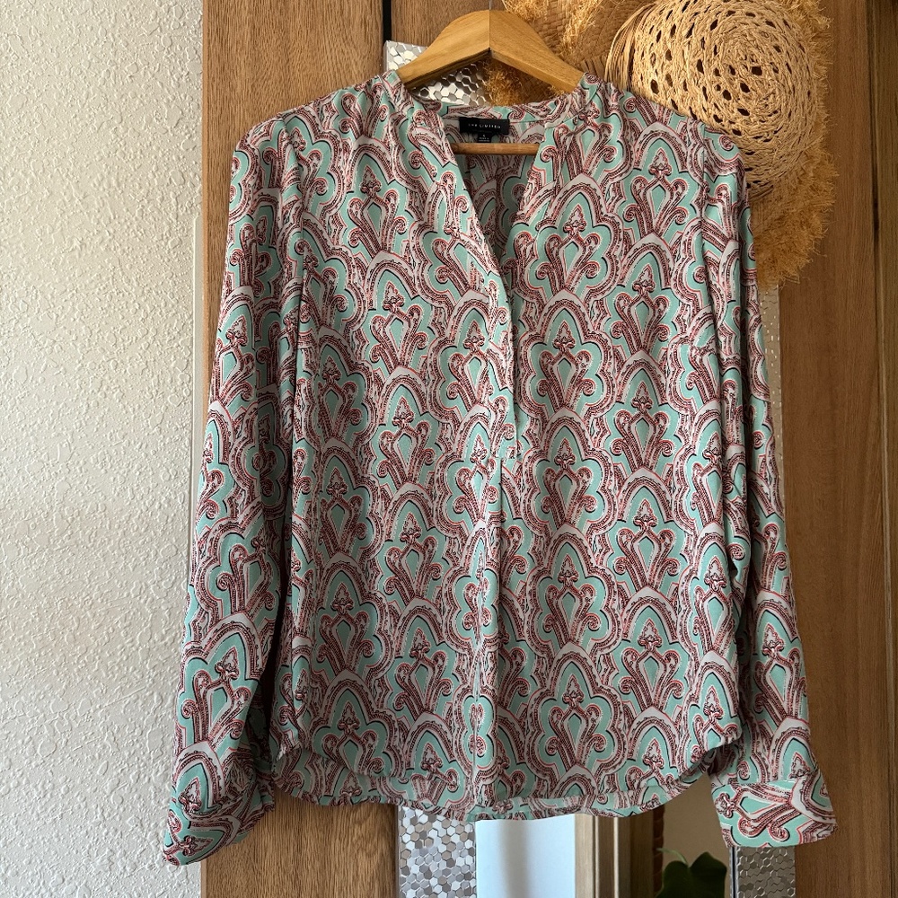 The Limited turquoise patterned long sleeved blouse